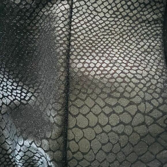 Torrid Pixie Pants Black Skinny Ankle Stretch Pull On Modern Plus Size 4X - Picture 5 of 10